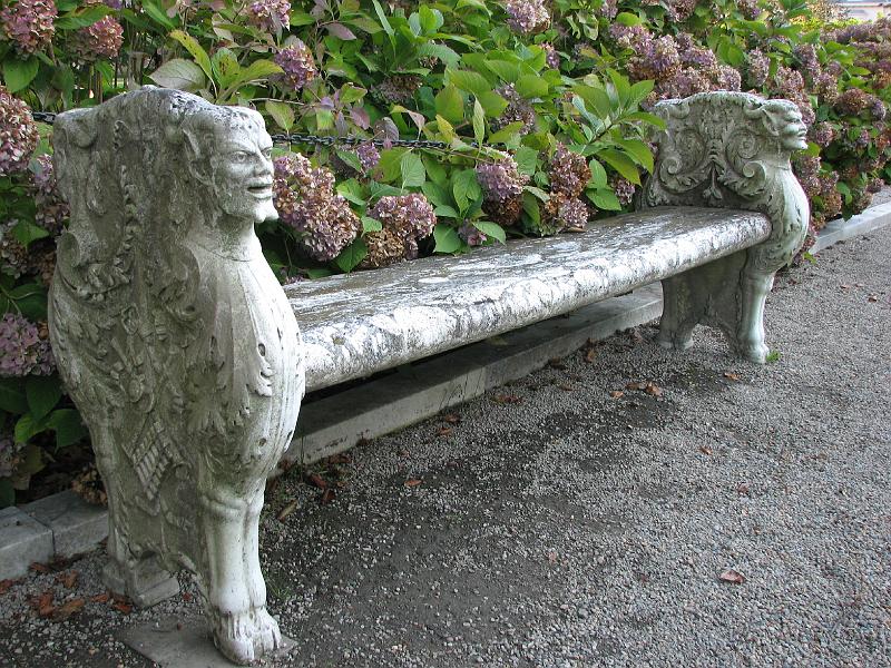 2008-10-12_Tiverton_Newport_Mansions 018.jpg